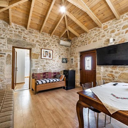 Guest House Aphrodite Kato Archanes Buitenkant foto