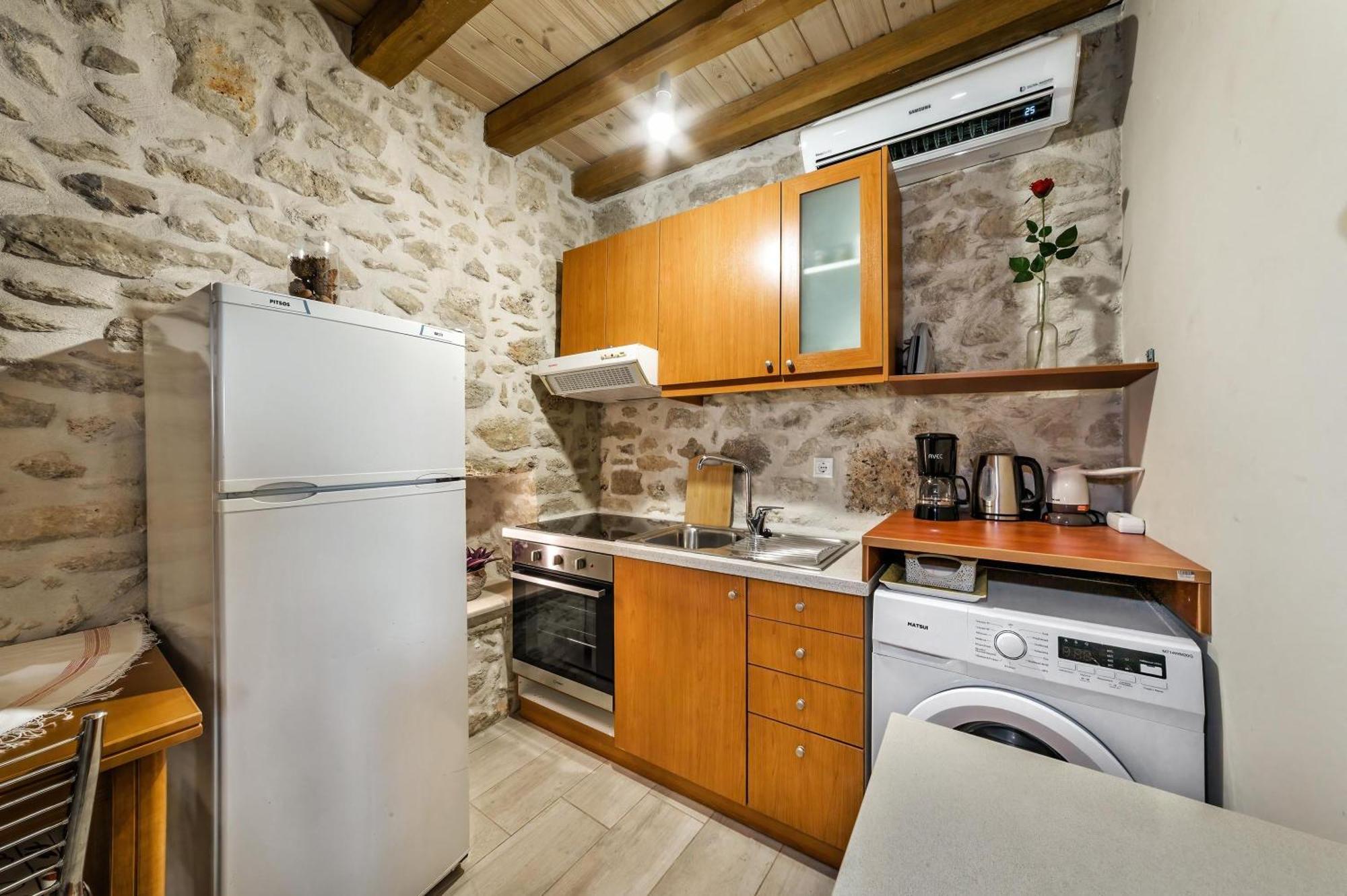 Guest House Aphrodite Kato Archanes Buitenkant foto